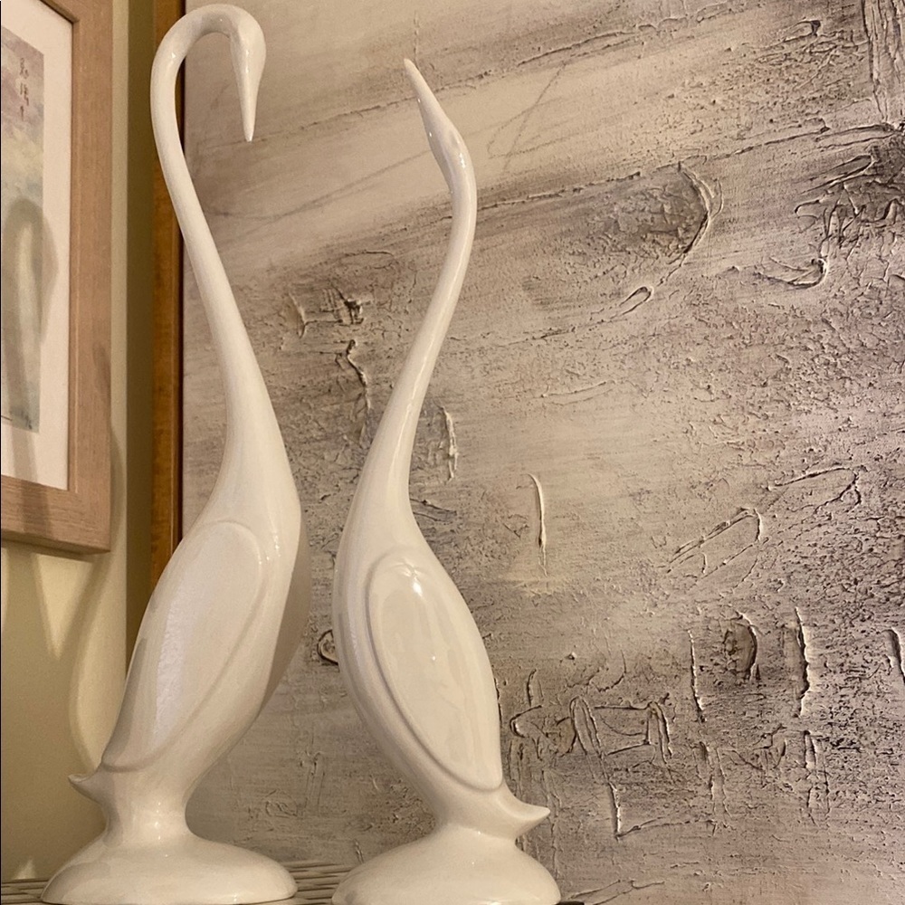 Elegant White Crane Birds Sculptures. Set 2 pieces - Picture 2 of 9